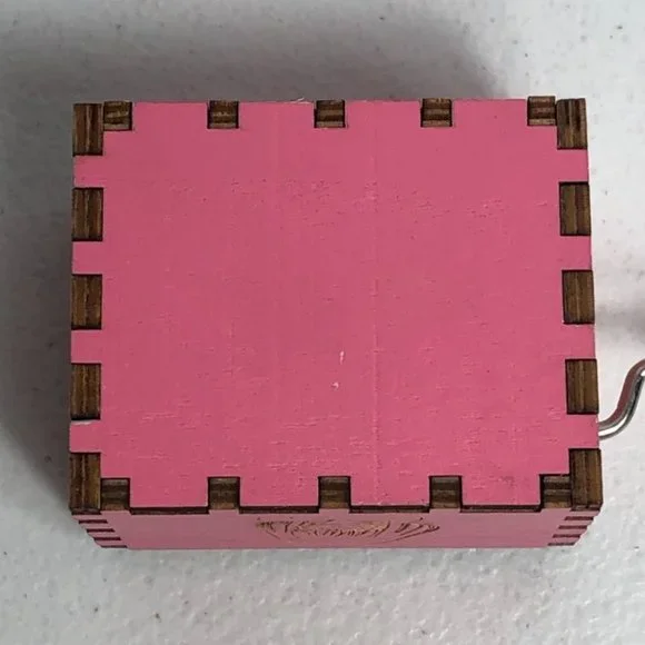 Sailor Moon Pink Hand Crank Wooden Music Box - Picture 9 of 10